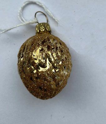 Christbaumschmuck Nuss gold