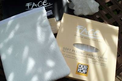 Face Soft-Peeling-Handschuh