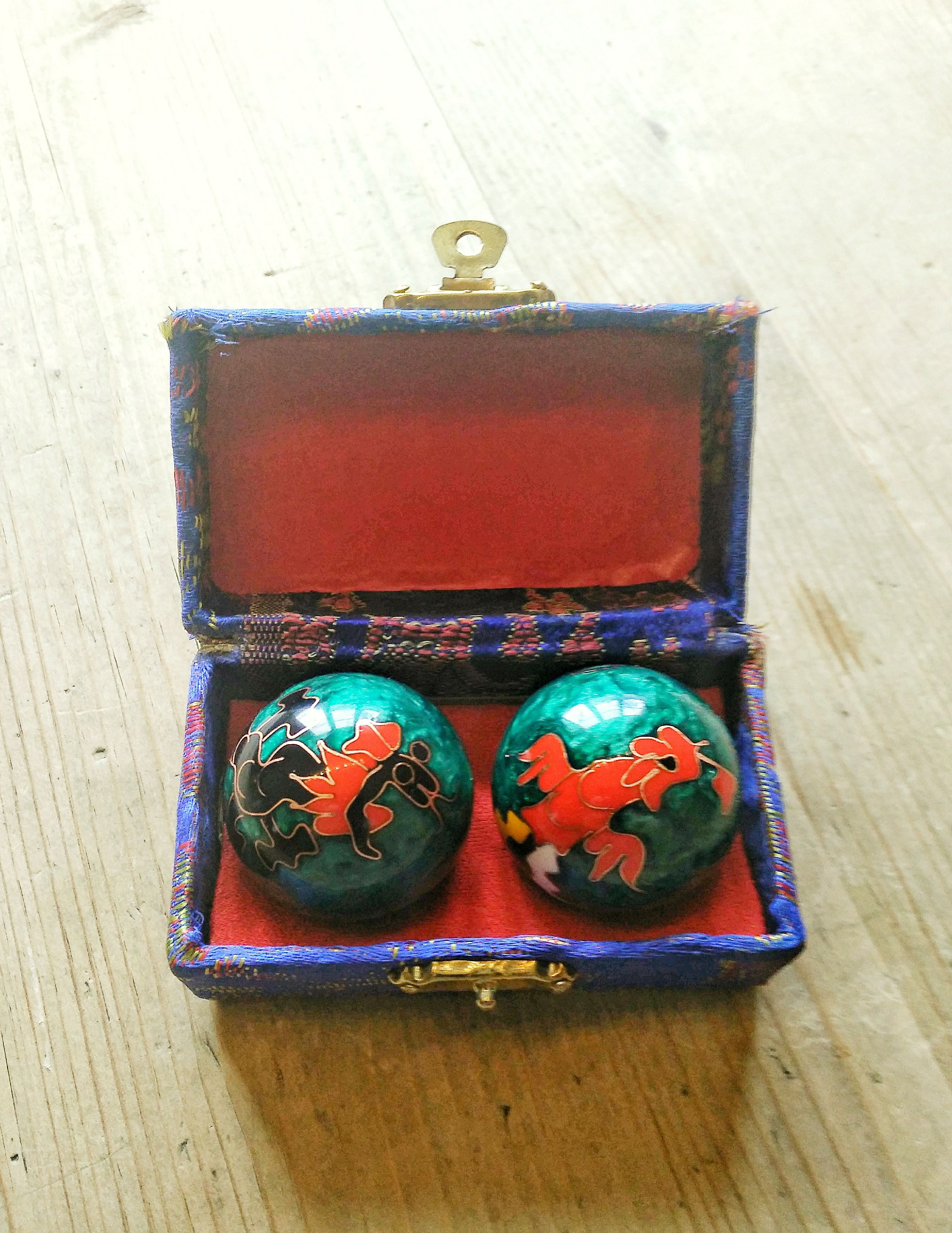 Qi-Gong Kugeln Drache und Phoenix grün 35 nn
