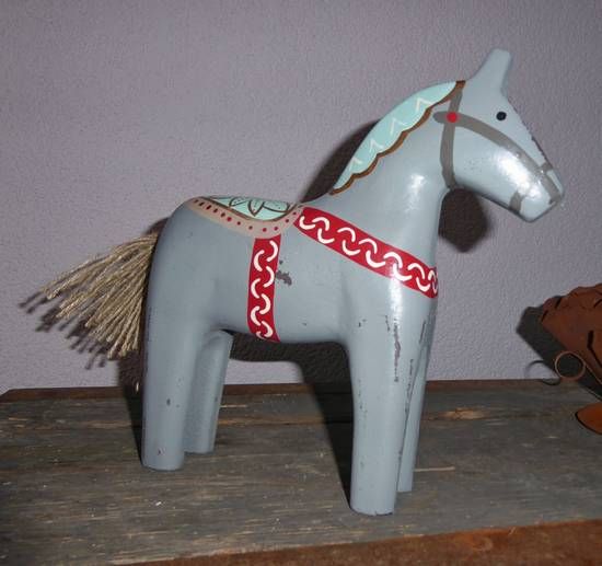 Pferd Milo antik groß