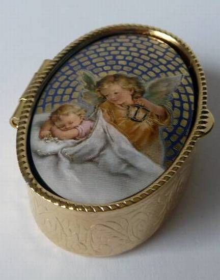 Rosenkranzdose Engel