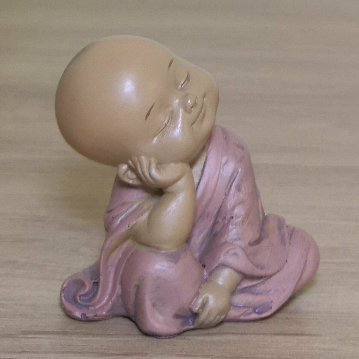 Kleiner Buddha versonnen