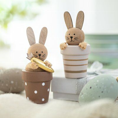 Hase im Topf mit Möhrchen