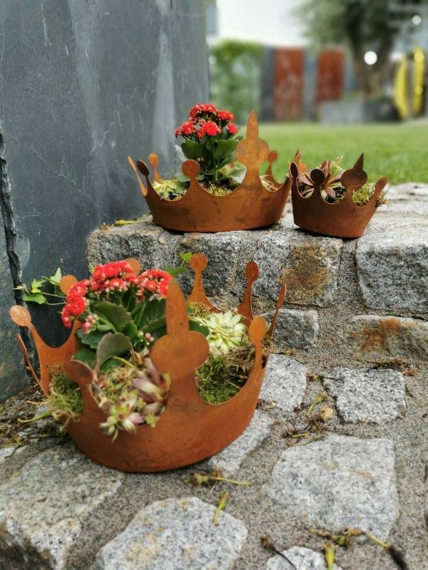 Rost-Pflanzschale Krone klein