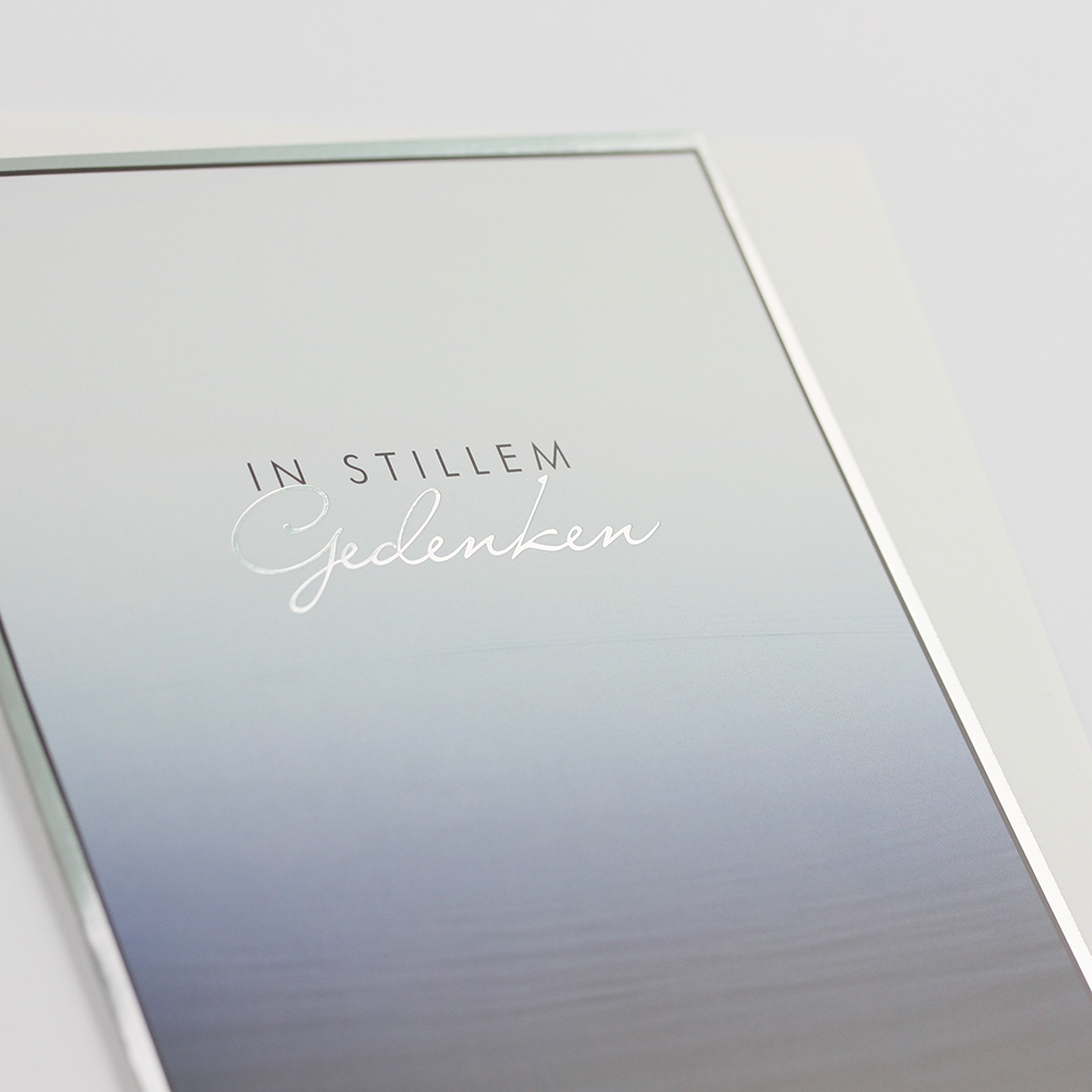 In stillem Gedenken mit Silber Veredelung 